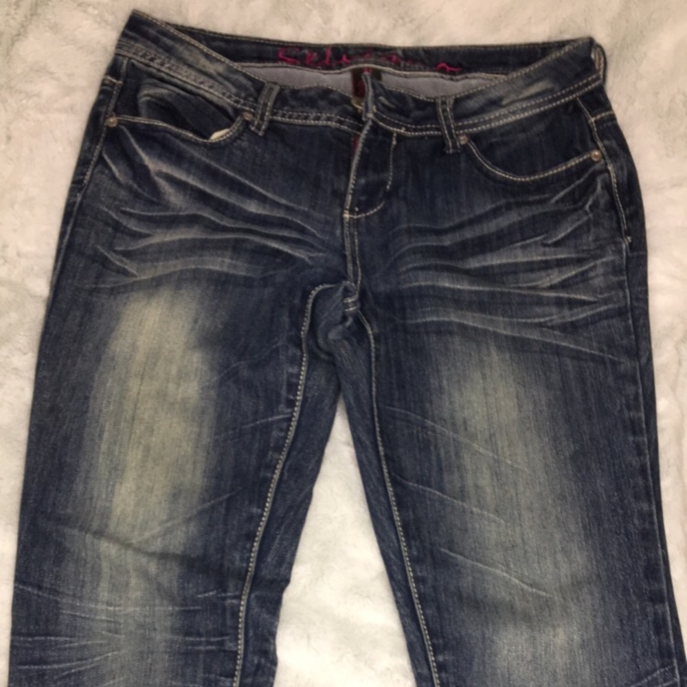 Jeans - Picture 9 of 10